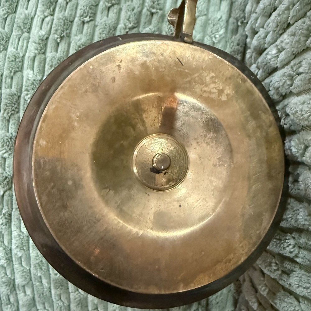 Antique Brass Chamberstick Candlestick Holder with candle lift and spill plate - Picture 8 of 11
